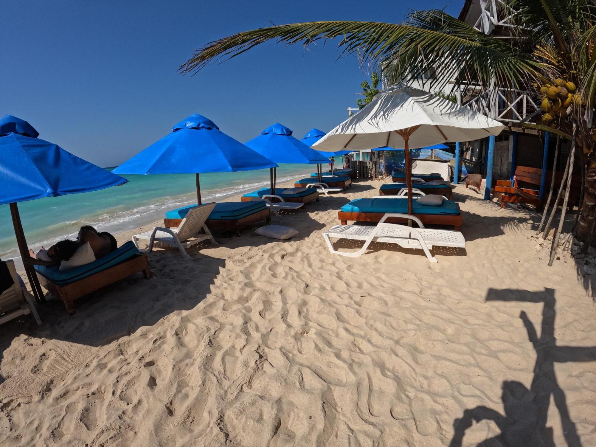 Posada Nativa Casa Azul Playa Blanca Bagian luar foto